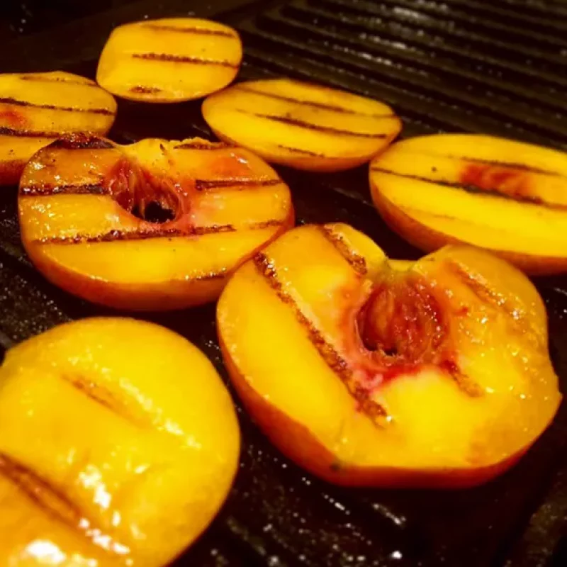 Grilled-Peaches
